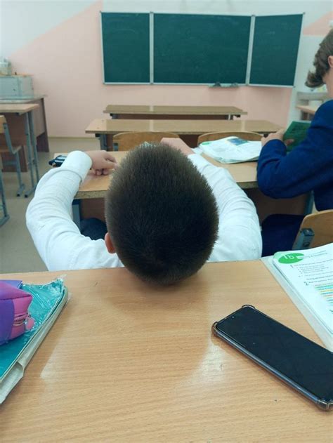 в школе | Школьники, Школа, Травля