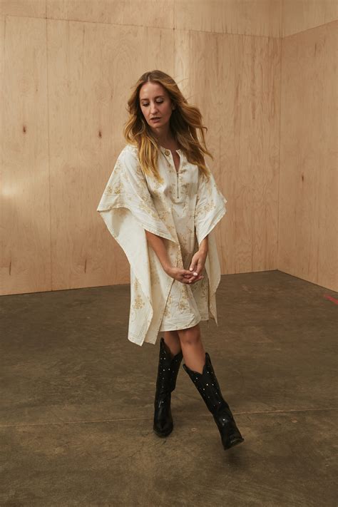 Billy Reid x Gibson Hummingbird Collection