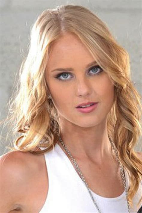 Lily Rader's Instagram, Twitter & Facebook on IDCrawl