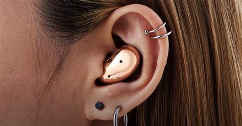 Сравниваем новые наушники samsung galaxy buds live (бобы) с airpods pro ...