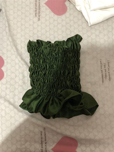 kemben top hijau fesyen wanita pakaian wanita atasan  carousell