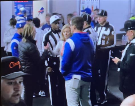 » Newhouse Alumni Profiles: Emily Parker – A Unique Path to Finding Her