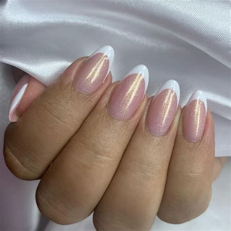 Banho Em Gel Francesinha - 𝑭𝒓𝒂𝒏_𝒏𝒂𝒊𝒍s ️ on Instagram: "Banho em gel. Com uma linda fracesinha ...