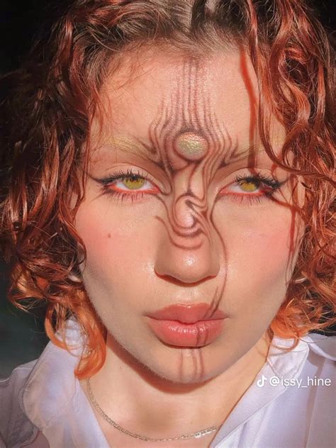 Pin by Allie Giles on i feel pretty | Artistry makeup, Creative eye ...