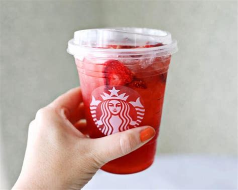 Strawberry Acai Refresher - A Beautiful Mess