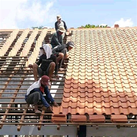 pengertian fungsi  macam genteng tanah liat  atap bangunan