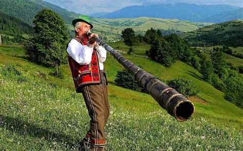 5 унікальних музичних інструментів — Миколаївський обласний центр ...
