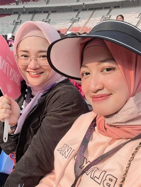 Potret Maissy Mantan Penyanyi Cilik saat Nonton Konser BLACKPINK ...