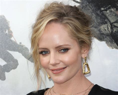 Download Marley Shelton At San Andreas Premiere 2015 Wallpaper