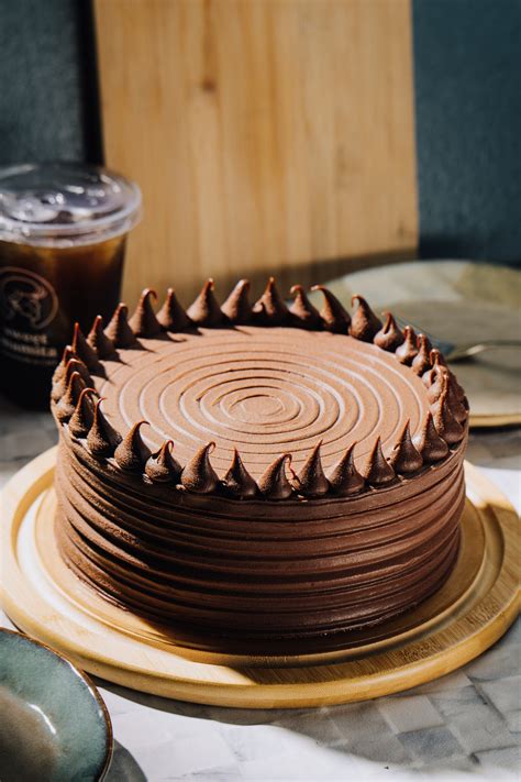 Dark Chocolate Goddess Cake – Sweet Mamita