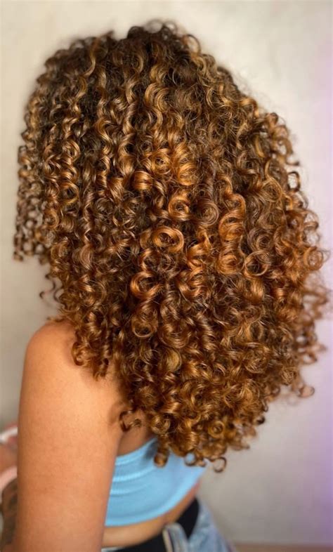 Cabelo Cacheado Cor Mel