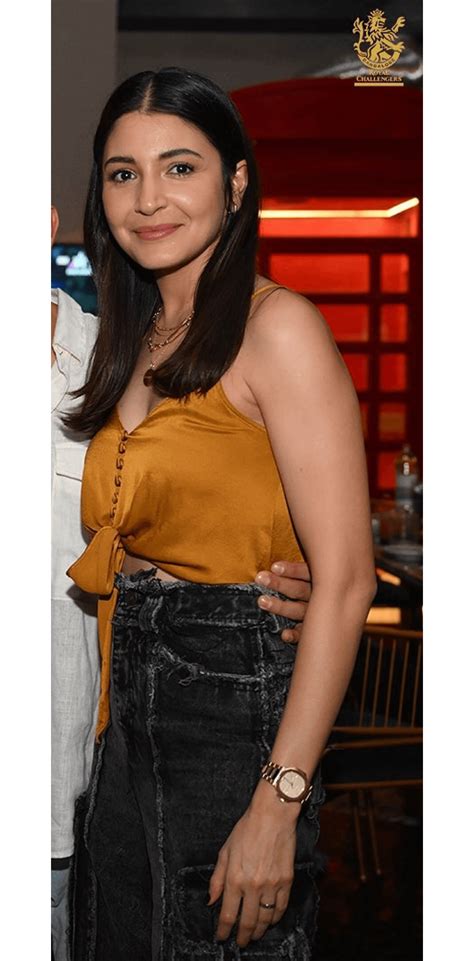 Anushka Sharma : r/faptodesiactress