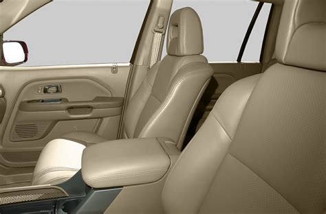 2005 Honda Pilot - Specs, Prices, MPG, Reviews & Photos | Cars.com
