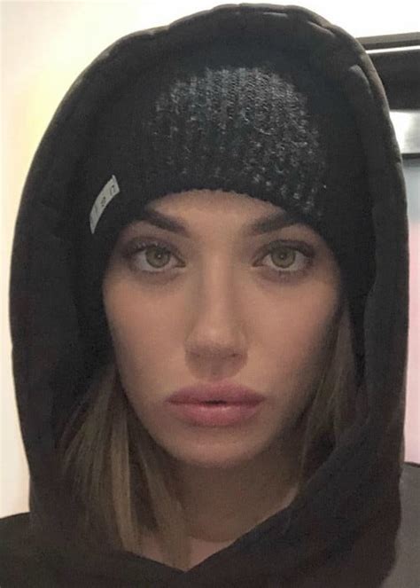 Olivia O'Brien Height, Weight, Age, Boyfriend, Family, Facts, Biography