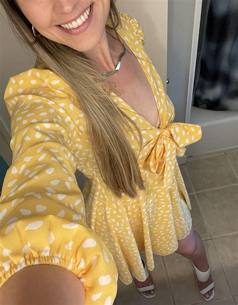 Summer dress = easy access 😋 31 [F] | Scrolller
