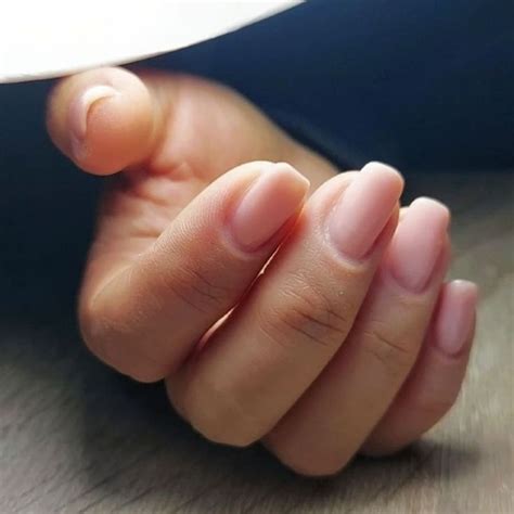 нюд маникюр квадрат
