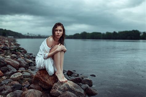 тапети : слънчева светлина, Дами, море, седнал, рокля, Виктория ...