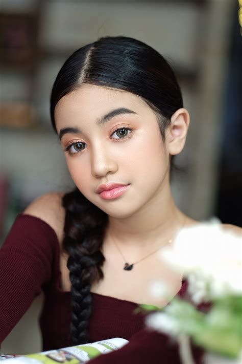 Who is Cambodia’s singing princess Jenna Norodom? A Blackpink Lisa