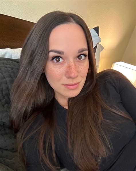 Alana Araya ️🥰 (@alanaonaadventure) • Instagram photos and videos
