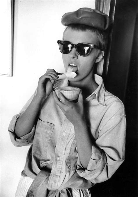 voxsartoria — Hot. Jean Seberg, 1957.