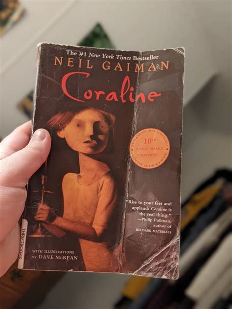 Coraline by Neil Gaiman | Coraline book, Coraline, Gaiman