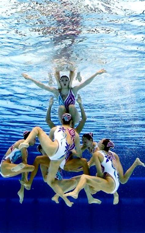 1000+ images about Synchronized swimming on Pinterest | Stick it, Swim ...