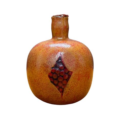 IJEVAN Grenade Pomegranate Sweet Wine Ceramic Armenia | MyWinePlus.com