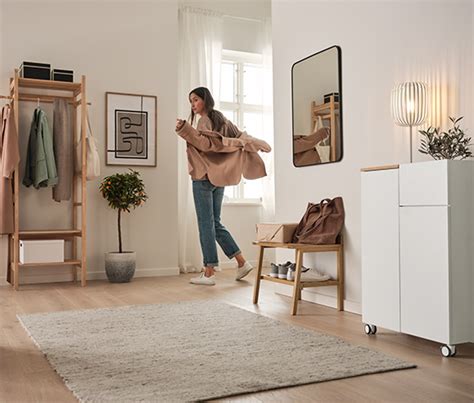Kovová stolní lampa 663118 z e-shopu Tchibo.cz