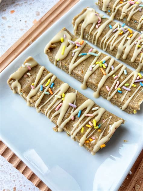 birthday cake protein bars 7