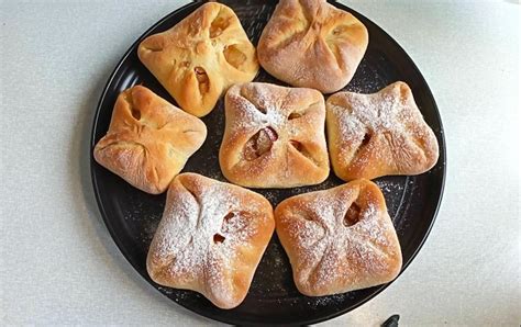 Булочки з яблуками "Конвертики"