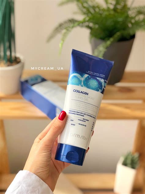 Пилинг-гель для лица с коллагеном FARM STAY Collagen Water Full Moist ...