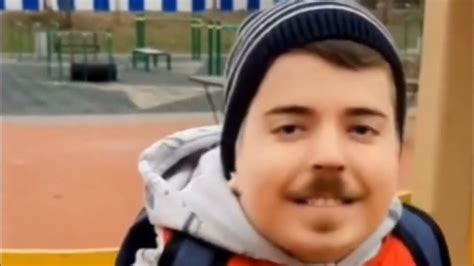 Скажи кто такой сиреноголовый но это веби вабо - YouTube