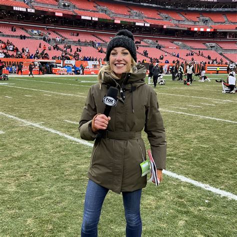Lindsay Czarniak Heels