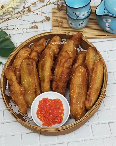 Resep Pisang Goreng Wijen Sambal Ebi dari @fransiskaailen