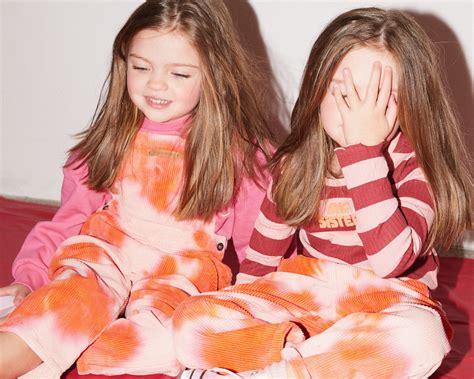 Série de mode : Pink Twins - Milk Magazine