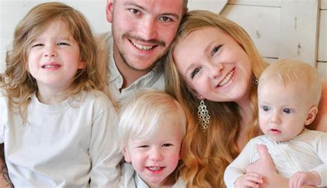 19-річна дівчина завагітніла у 7 разів, але й це не межа: уперше була ...