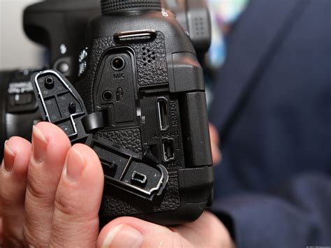 streamlined canon eos  pictures cnet