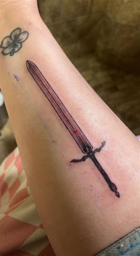 Share 65+ claymore sword tattoo latest - in.cdgdbentre