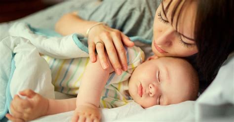 The Unexpected Benefits of Sharing a Hotel Bed with Your Stepmom - upfgaer