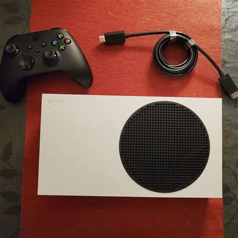 XBOX Series S MIT CONTROLLER; HDMI; NETZKABEL | Kaufen auf Ricardo