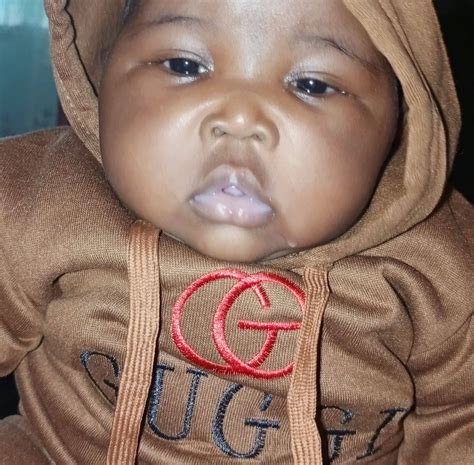 Viva Barça - 🔴🔵 Ex-Miss Bumbum, Suzy Cortez faz tatuagem de Messi em