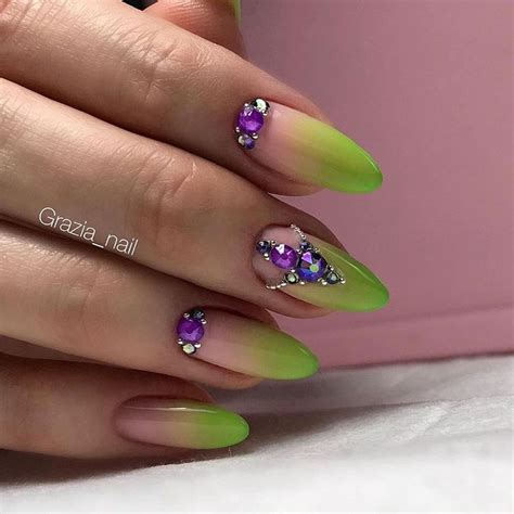 💅Nail blog Ярославы Быковой в Instagram: «@grazia_nail 💚💜💚💜» | 네일, 네일 디자인