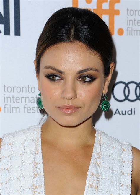 Mila Kunis Pictures (857 Images)