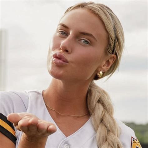 Sexy Softball Players