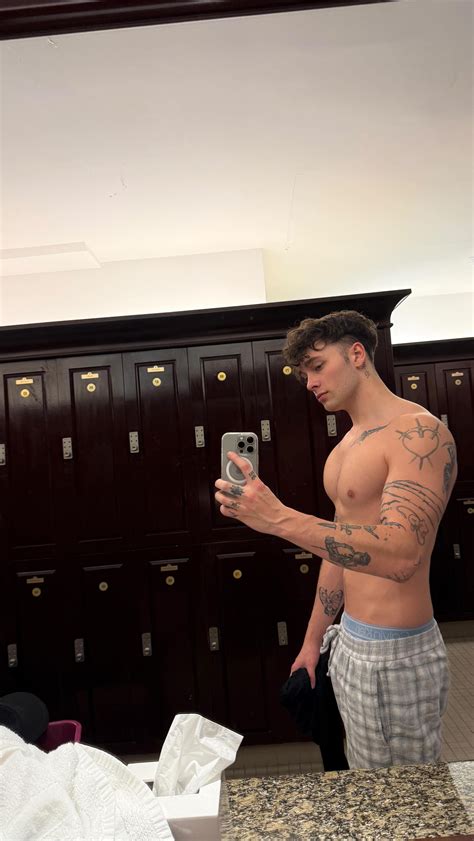 Luca Schaefer-Charlton (@mostlyluca) • Instagram photos and videos