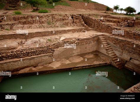 Dholavira, DHOLAVIRA, THE HARAPPAN CITY - Abhijna e-Museum, Dholavira ...