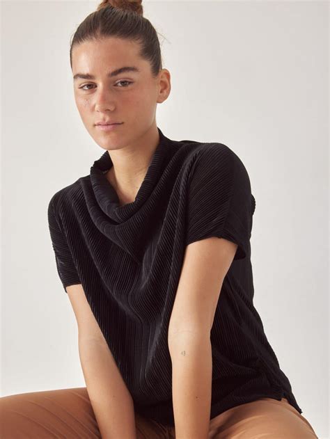 חולצת גולף פליסה לנשים - ARTWEAR