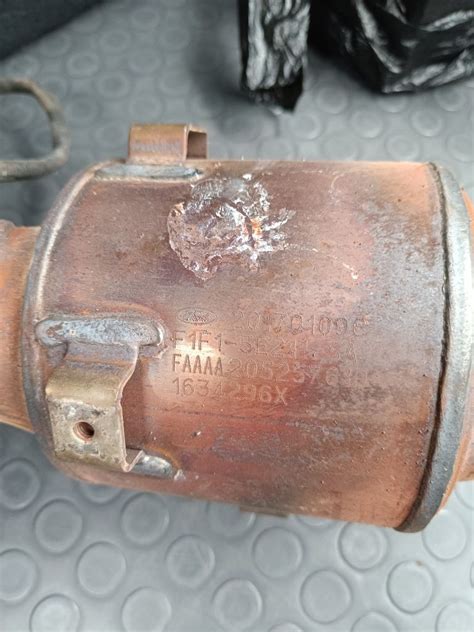 Катализатор с горна и долна ламбда сонда на Форд Фокус 1.0 ecoboost гр ...