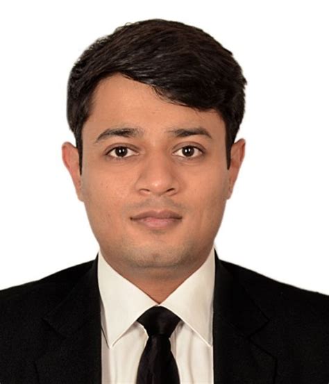 saksham singhal vaish associates advocates