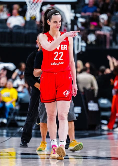 Caitlin Clark GOES VIRAL After Training With MICHAEL JORDAN at HIS